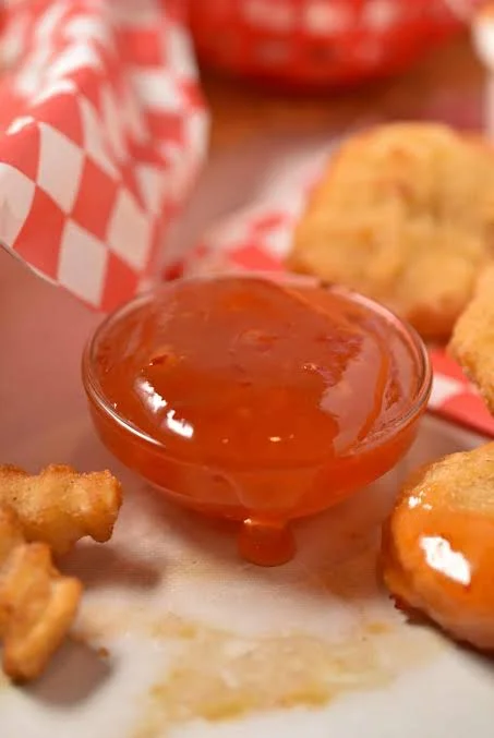 Extra Cheesy Smoked Chili Sauce